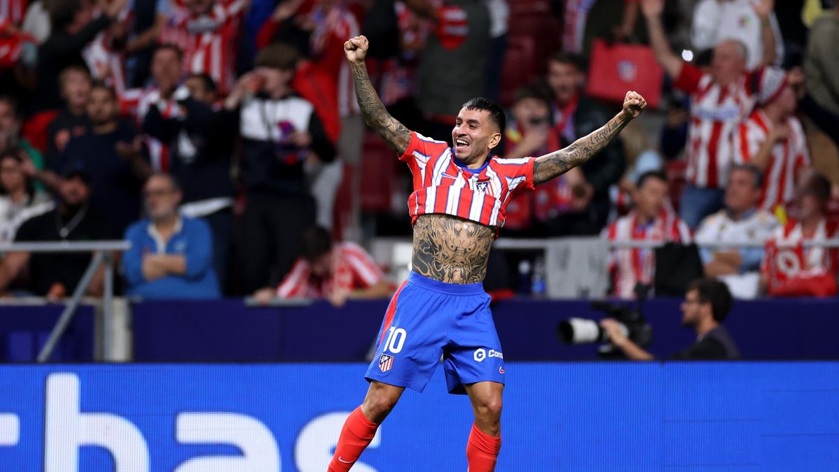 Correa phá bẫy việt vị, ghi bàn gỡ hòa 1-1 cho Atletico ở phút 90+5