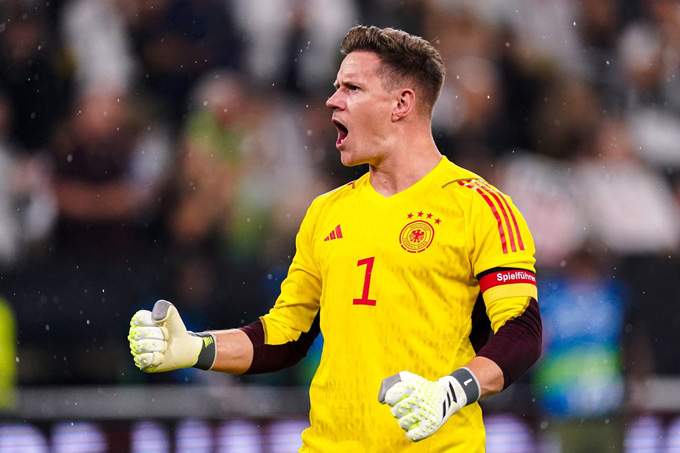 Ter Stegen giờ sẽ là thủ môn số 1 của tuyển Đức